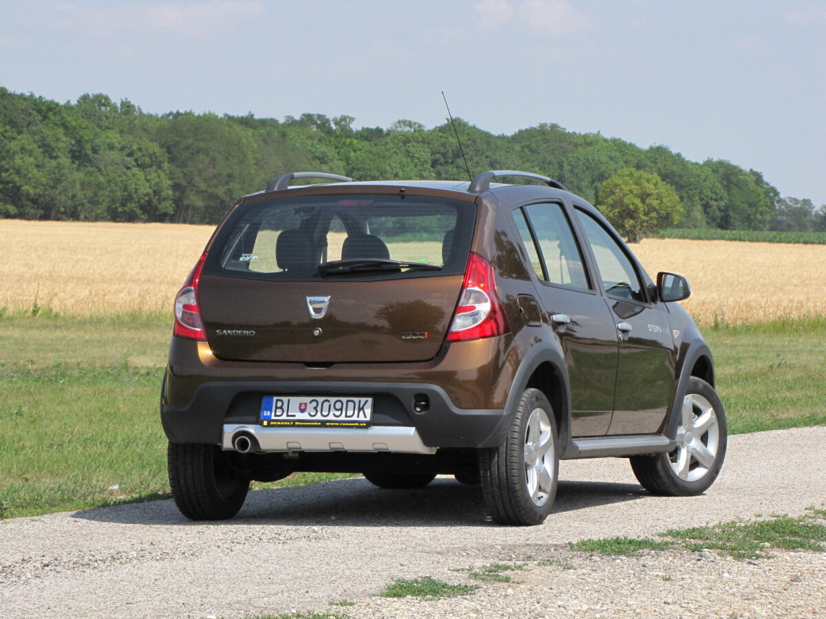 Dacia Sandero Stepway (2012)