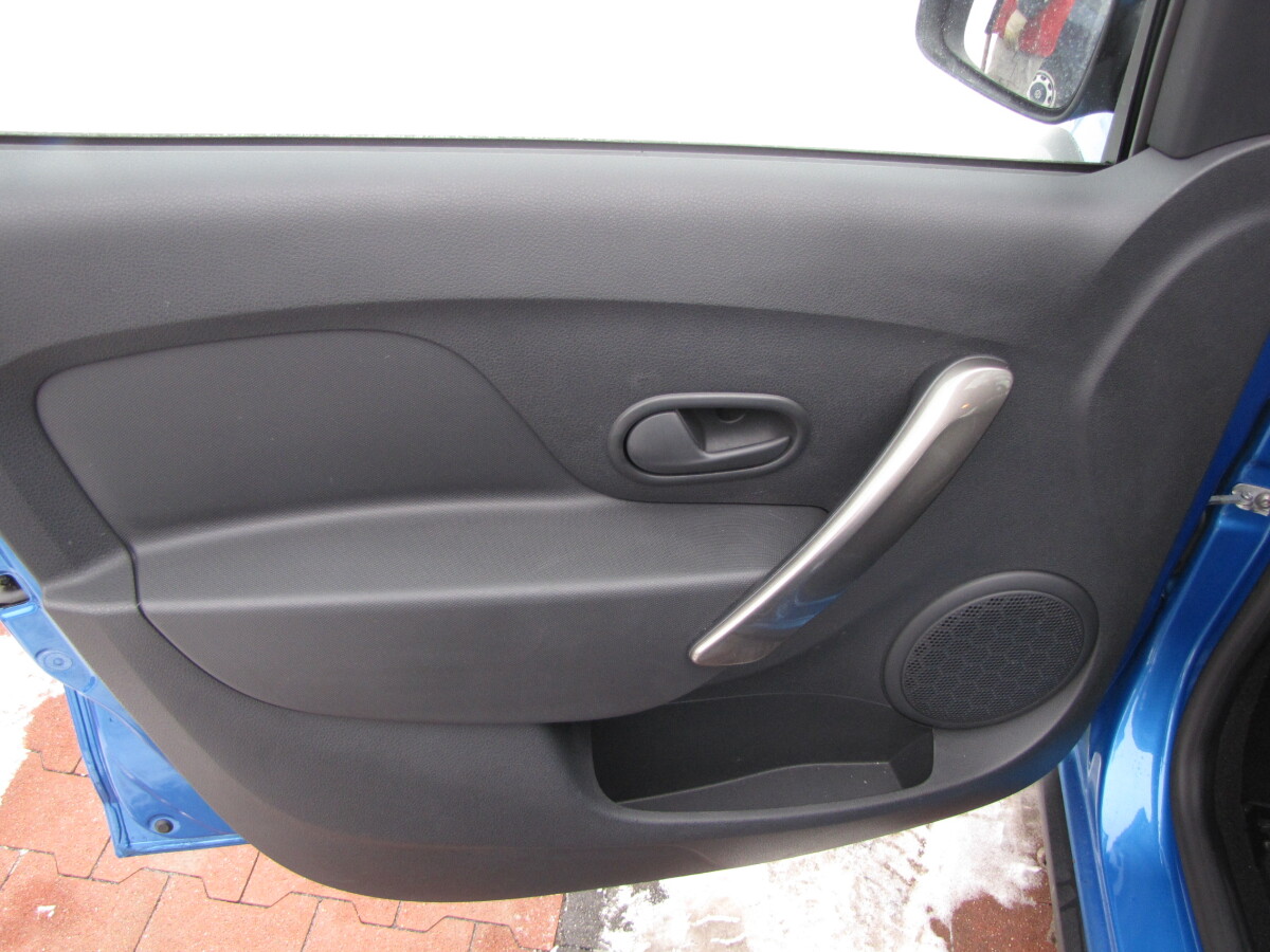 Dacia Sandero Stepway (2013)