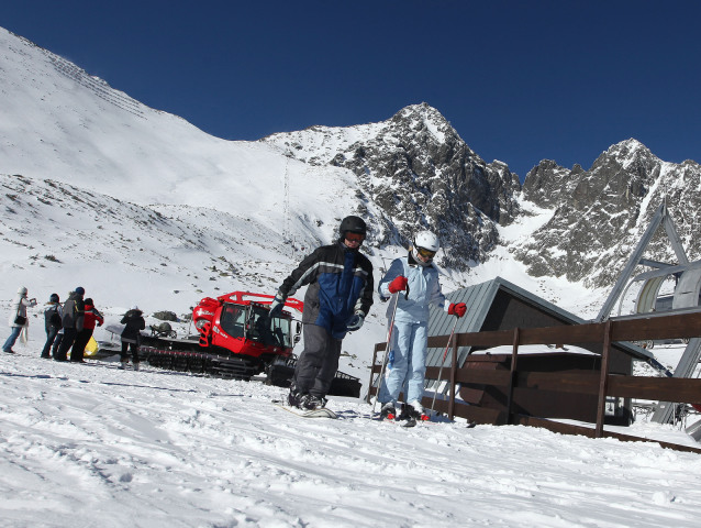 vysoké tatry, lyžovanie, lyžovačka, zima, turisti