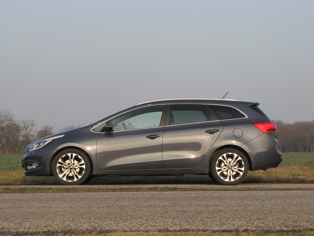 Kia cee'd sw 1.6 GDi AT