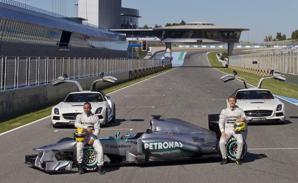 Španielsko Motorizmus F1 Mercedes W04 predstavenie
