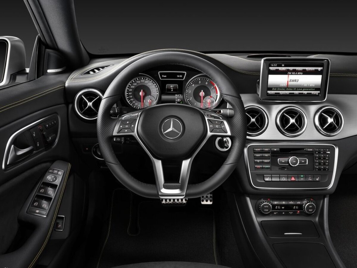 Mercedes-Benz CLA