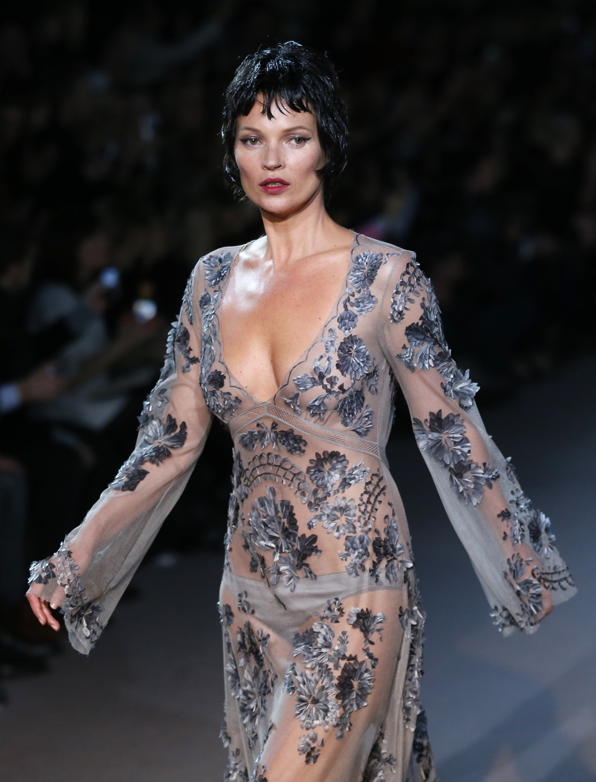 Louis Vuitton - jeseň-zima 2013 - Paríž - Kate MOss