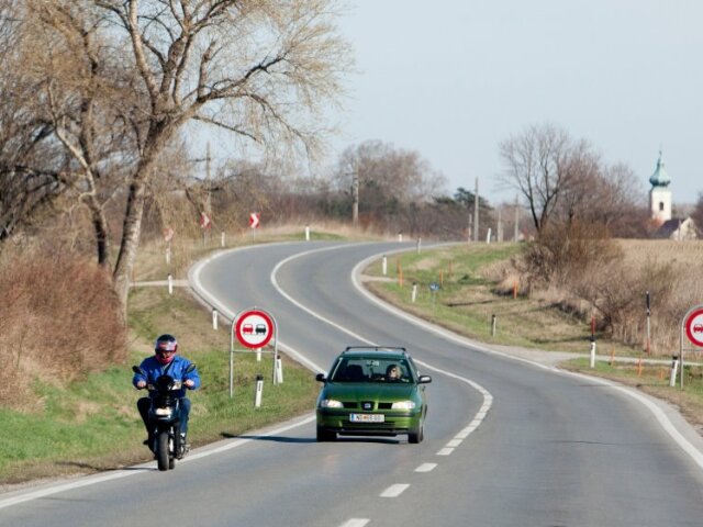 skúter, motorka