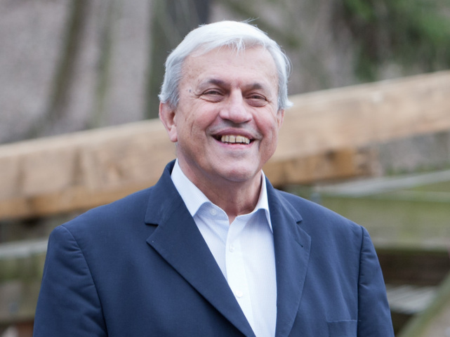 Profesor Viliam Bada