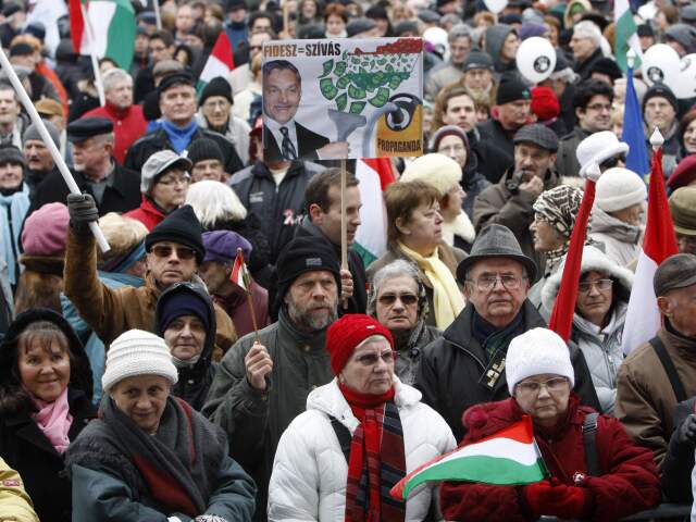 Maďarsko, protest, Orbán