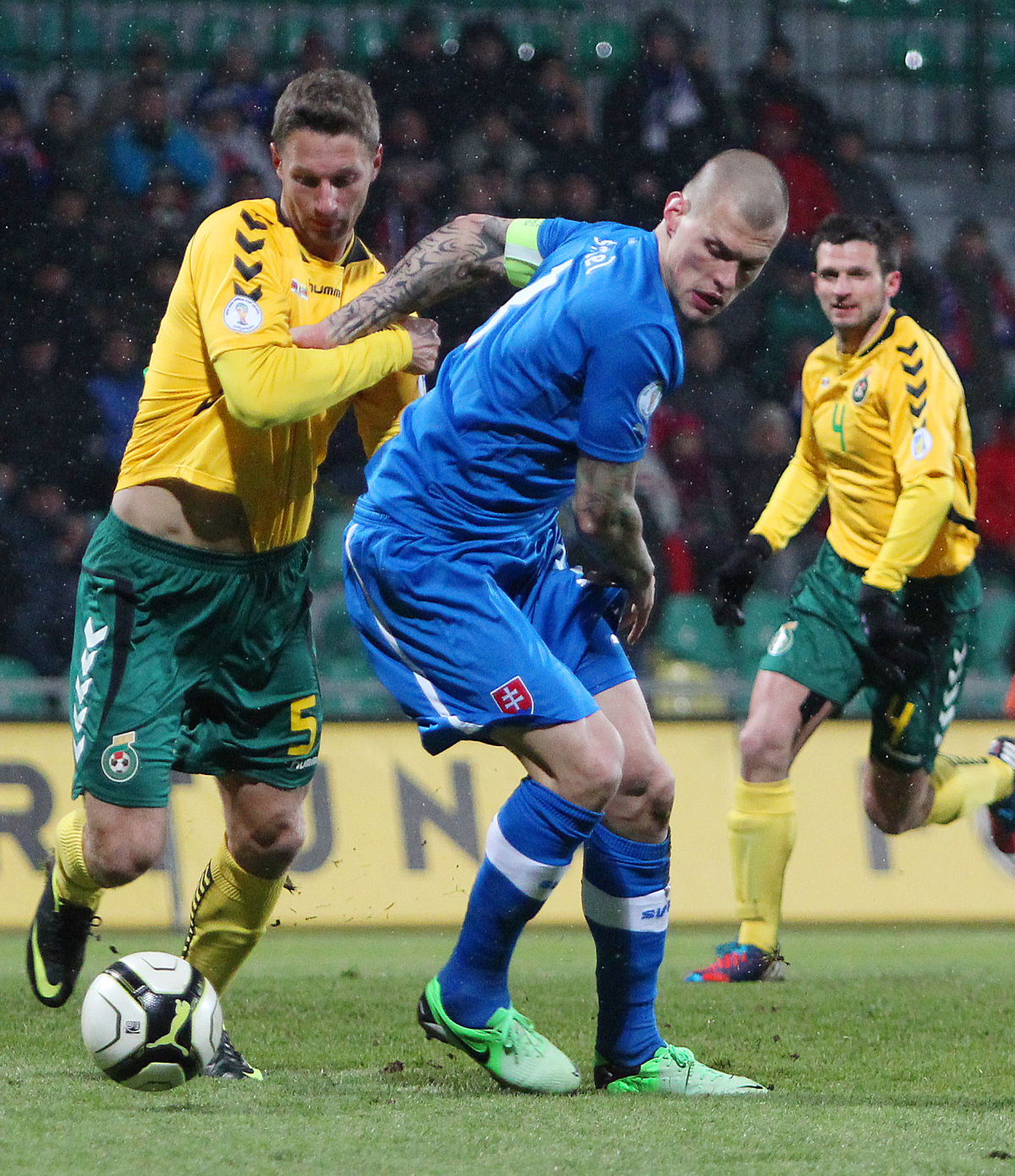 Škrtel, Mikuckis