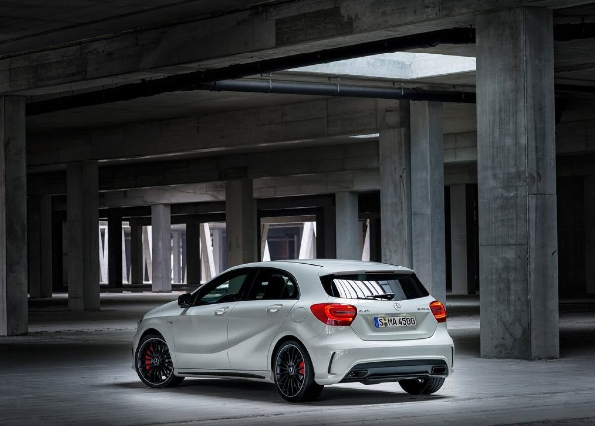 Mercedes-Benz A 45 AMG