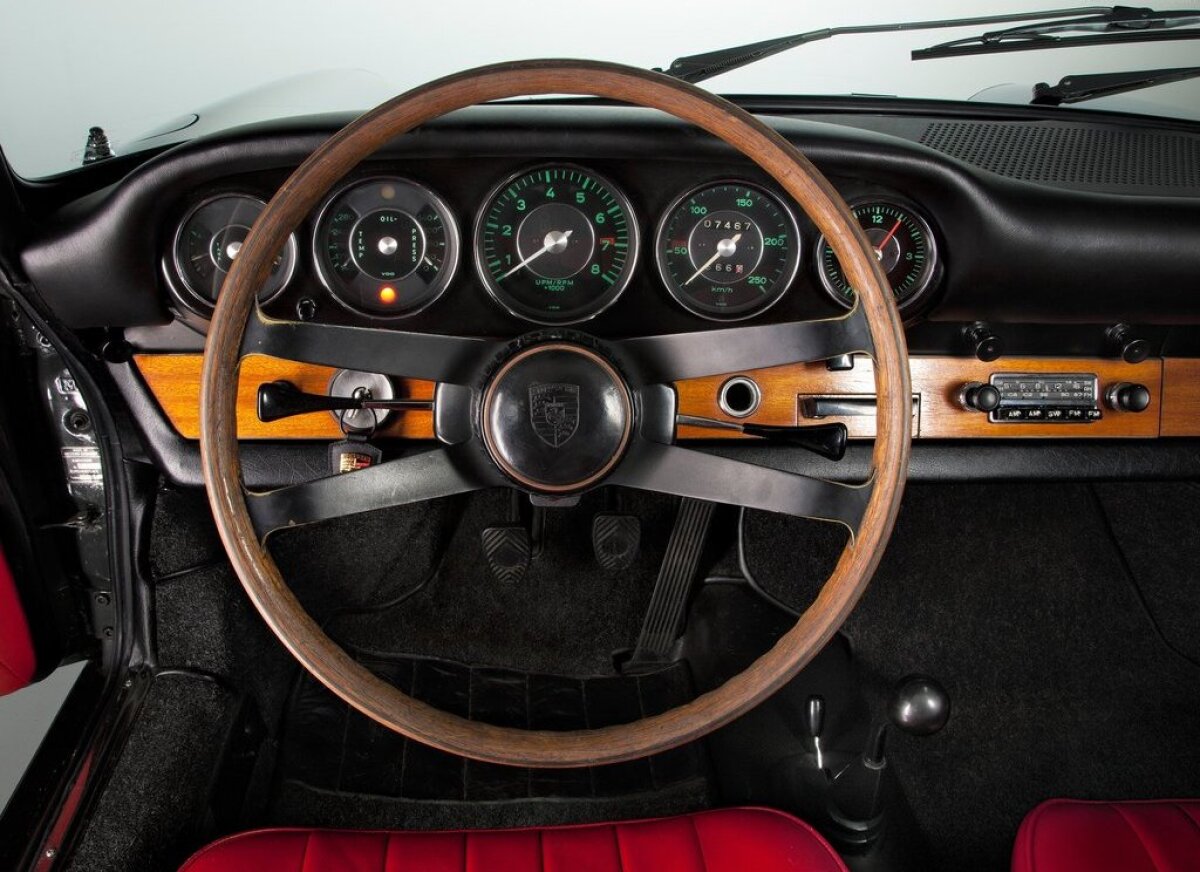 Porsche 911 2.0 Coupe (1964)