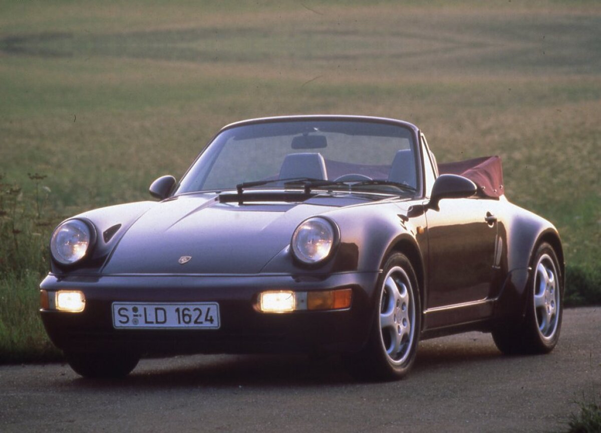 Porsche 911 Carrera 2 Cabrio (1993)