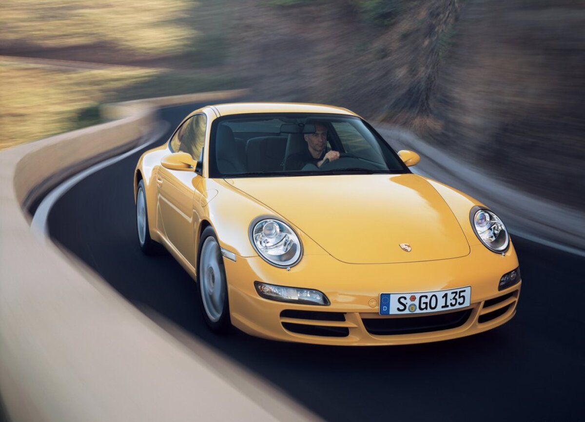 Porsche 911 Carrera (2005)