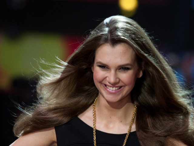 Druhá vicemiss súťaže krásy Miss Slovensko 2013 Luciána Čvirková. 