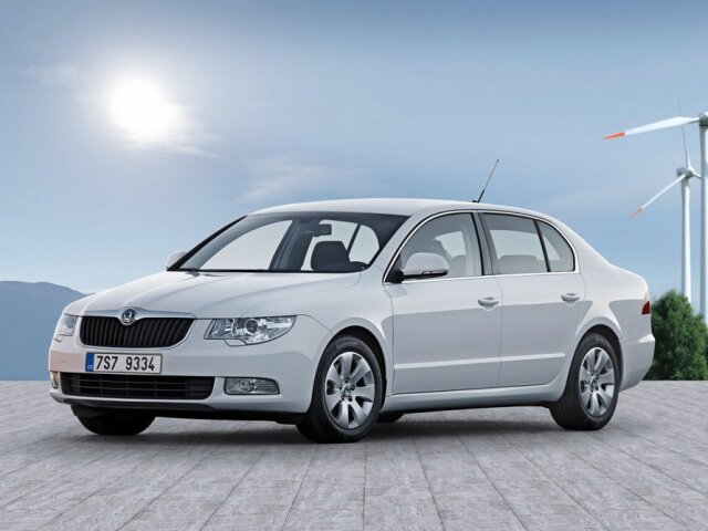 Pred faceliftom...Škoda Superb 2009
