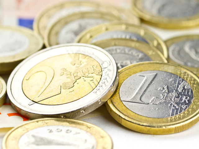 Peniaze, euro, mince