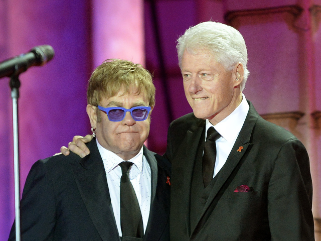 Bill Clinton a Elton John