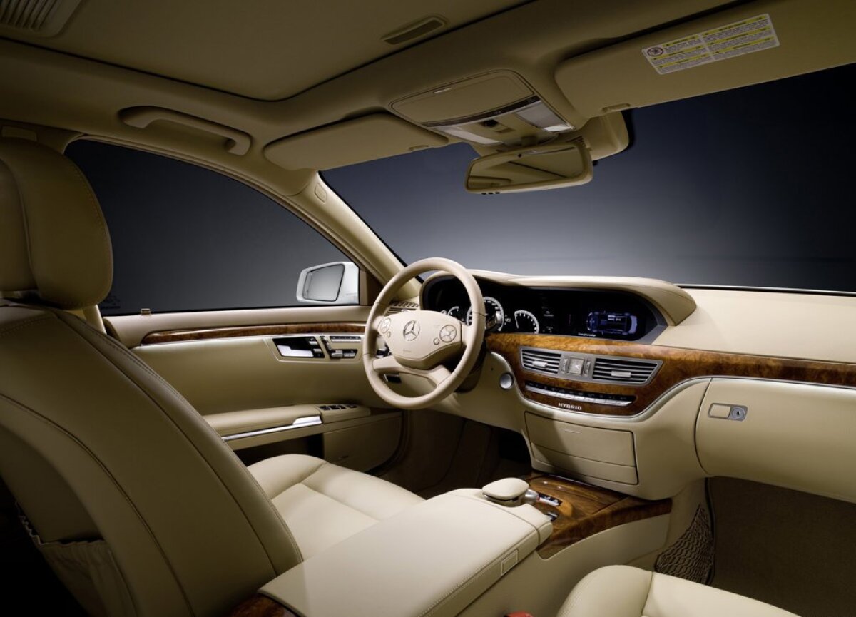 Mercedes-Benz S (W221)