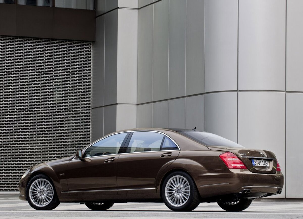 Mercedes-Benz S (W221)