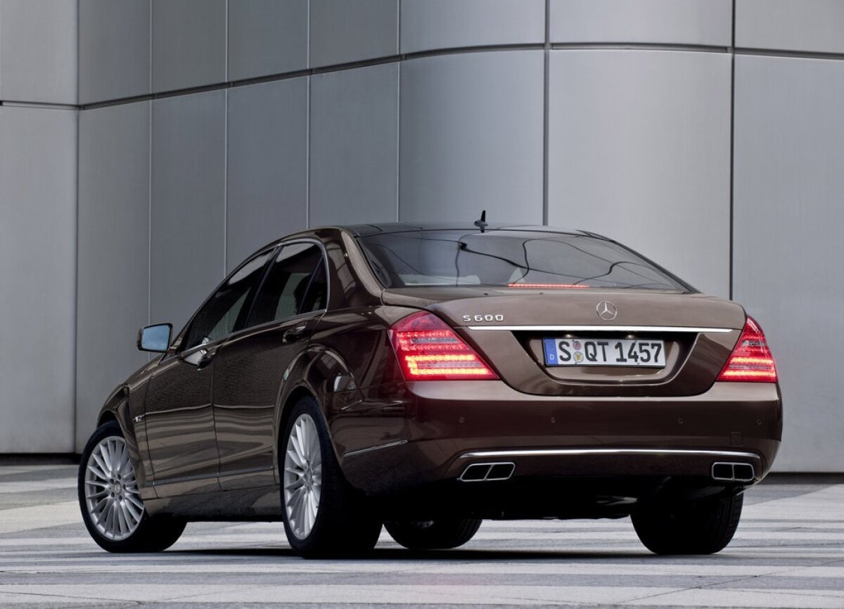 Mercedes-Benz S (W221)