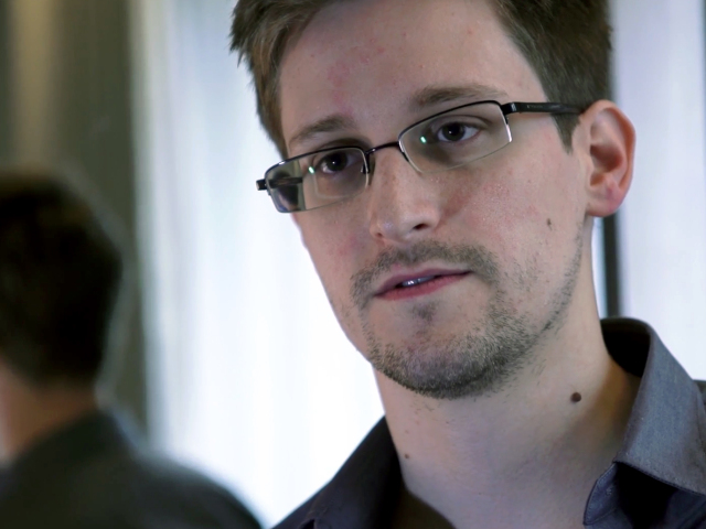 Edward Snowden, tajné služby