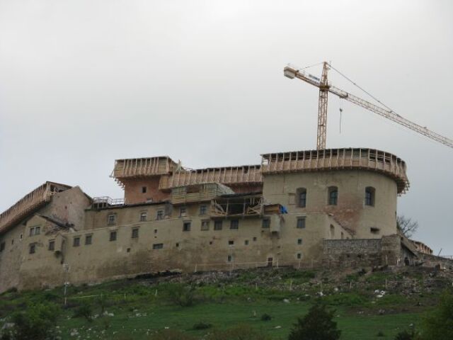 hrad, Krásna Hôrka