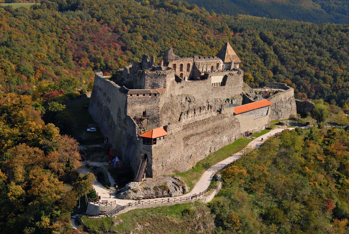 Visegrad 2 - inzerci