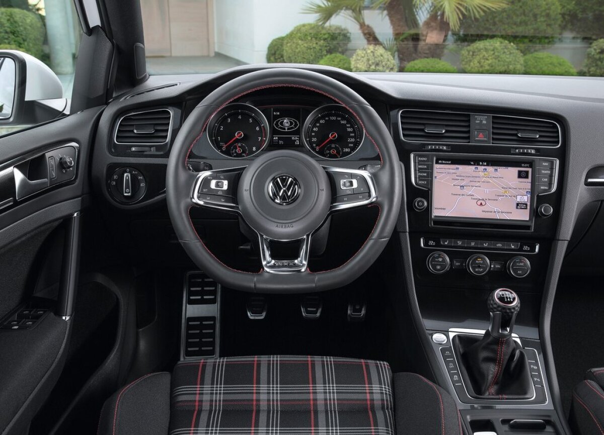 Volkswagen Golf GTI