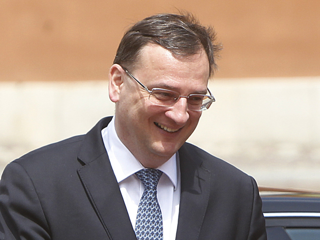 Nečas, premiér, Česko