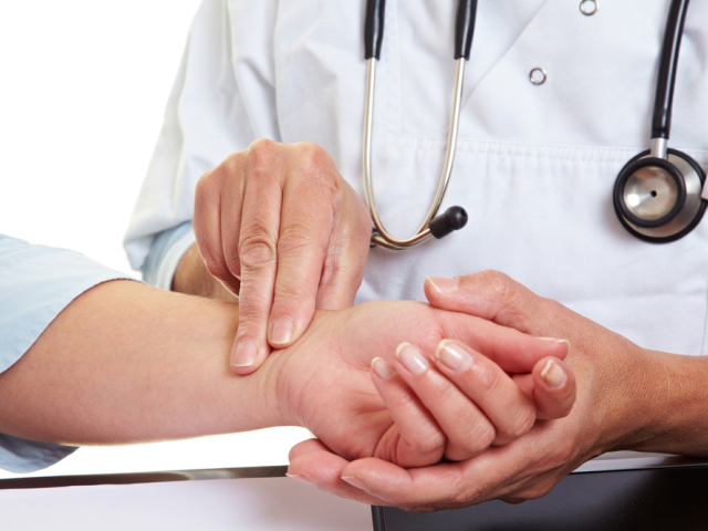 lekár, vyšetrenie, krv, tlak, pacient, doktor