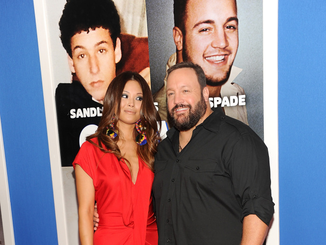 Herec Kevin James a jeho manželka Steffiana De La Cruz.