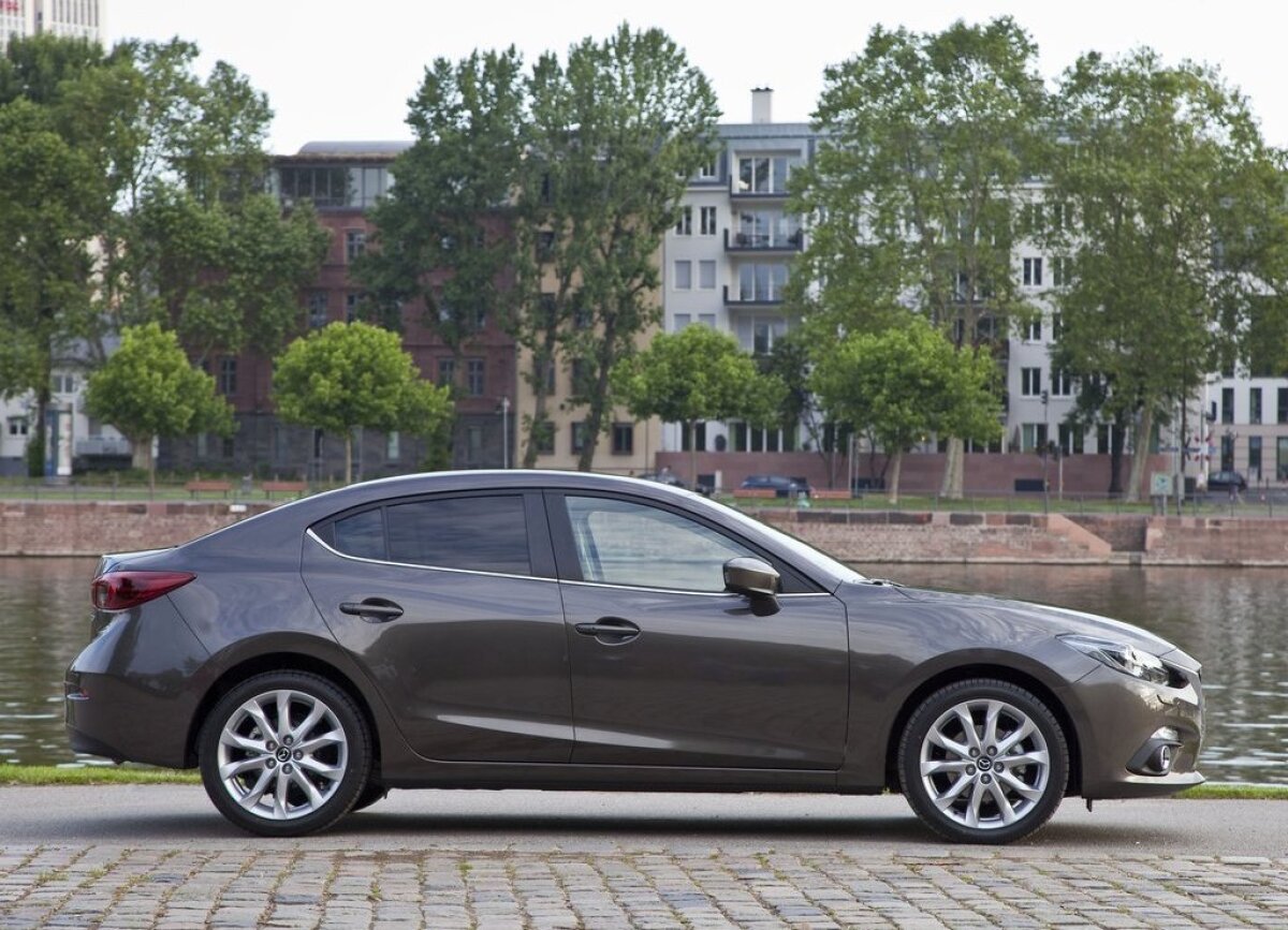 Mazda3 sedan
