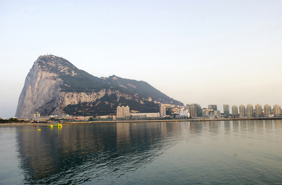 Británia, Gibraltár, Španielsko, spor