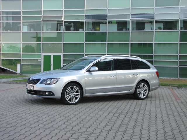 Škoda Superb