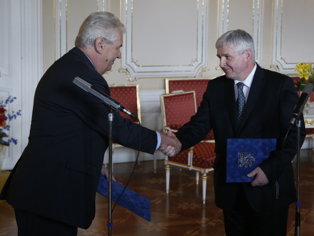 Zeman, Rusnok