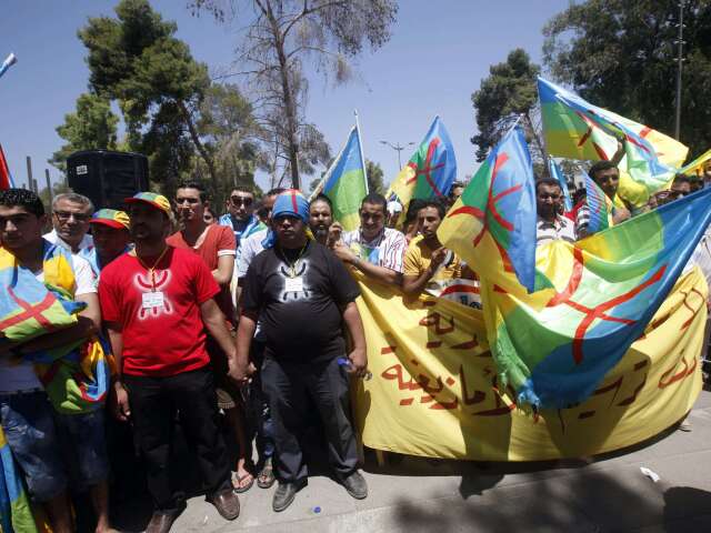 Líbya, Berberi, Tripolis, protesty