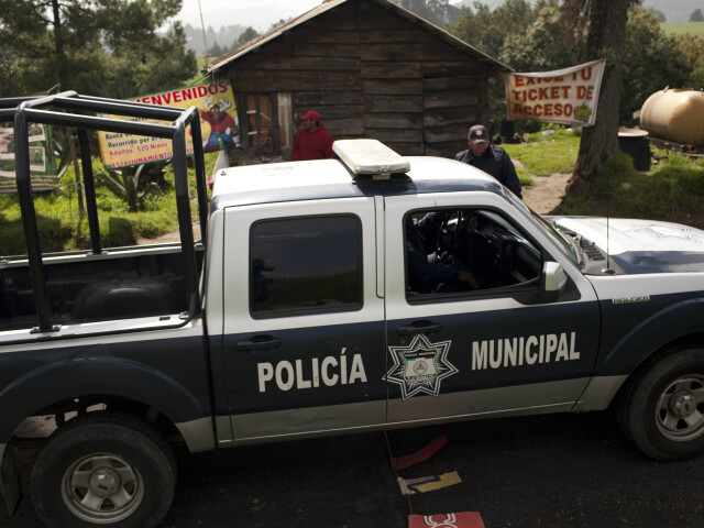 Mexico, hrob, únos, obete