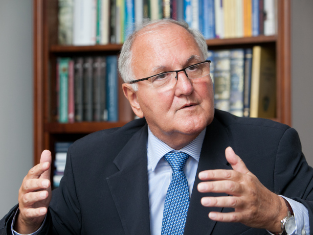 Dušan Čaplovič, minister školstva
