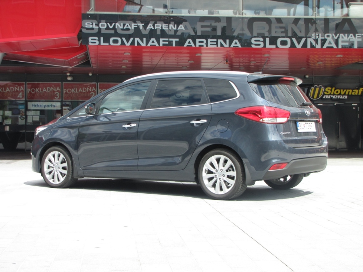 Kia Carens