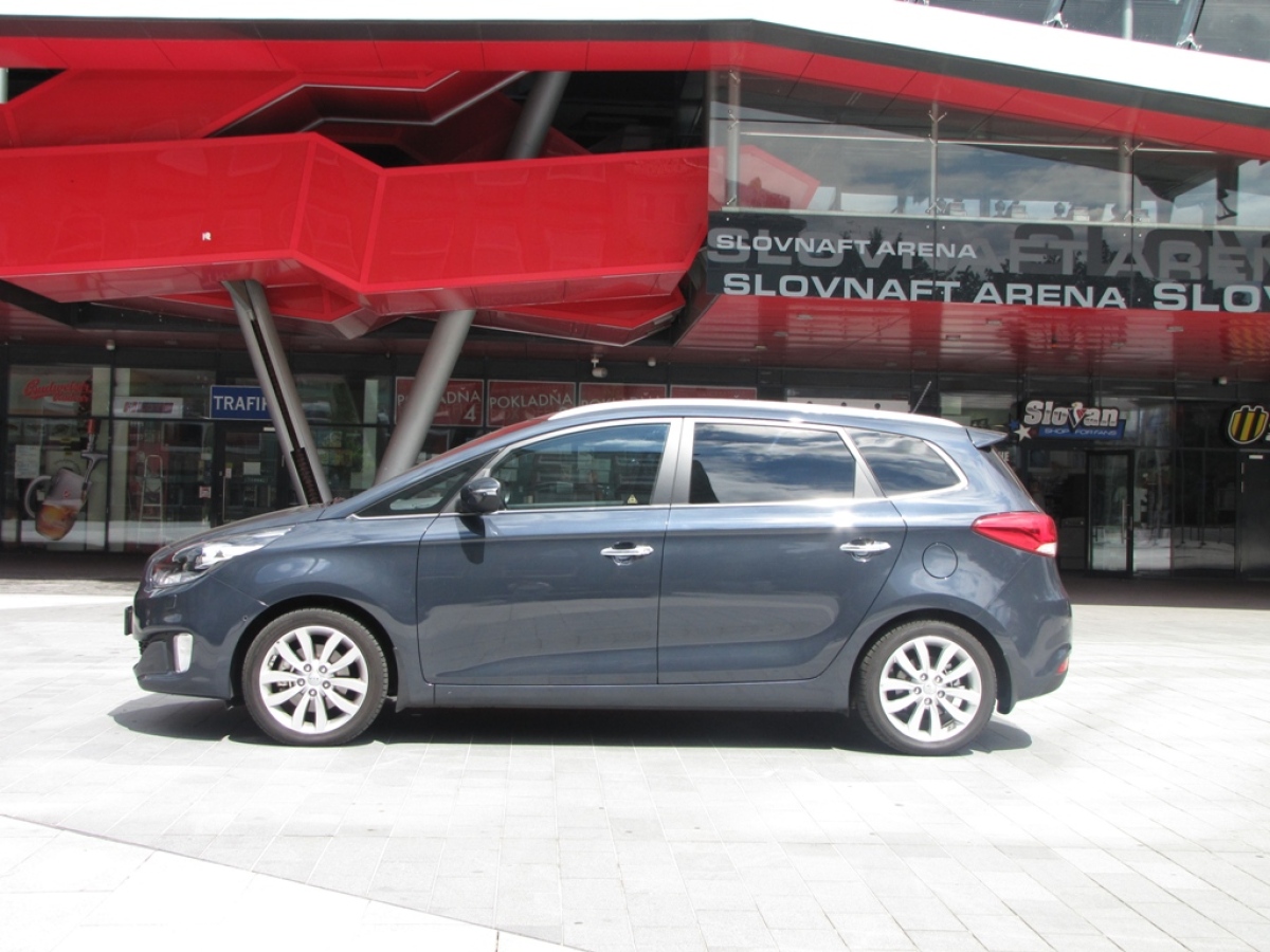 Kia Carens
