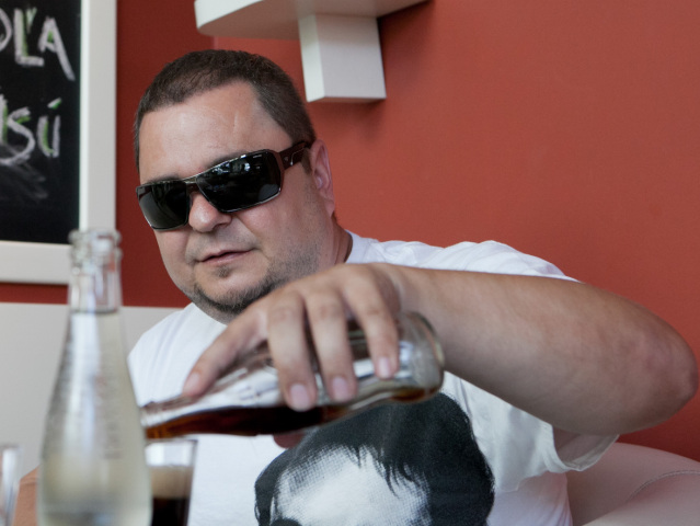 Kuly, desmod