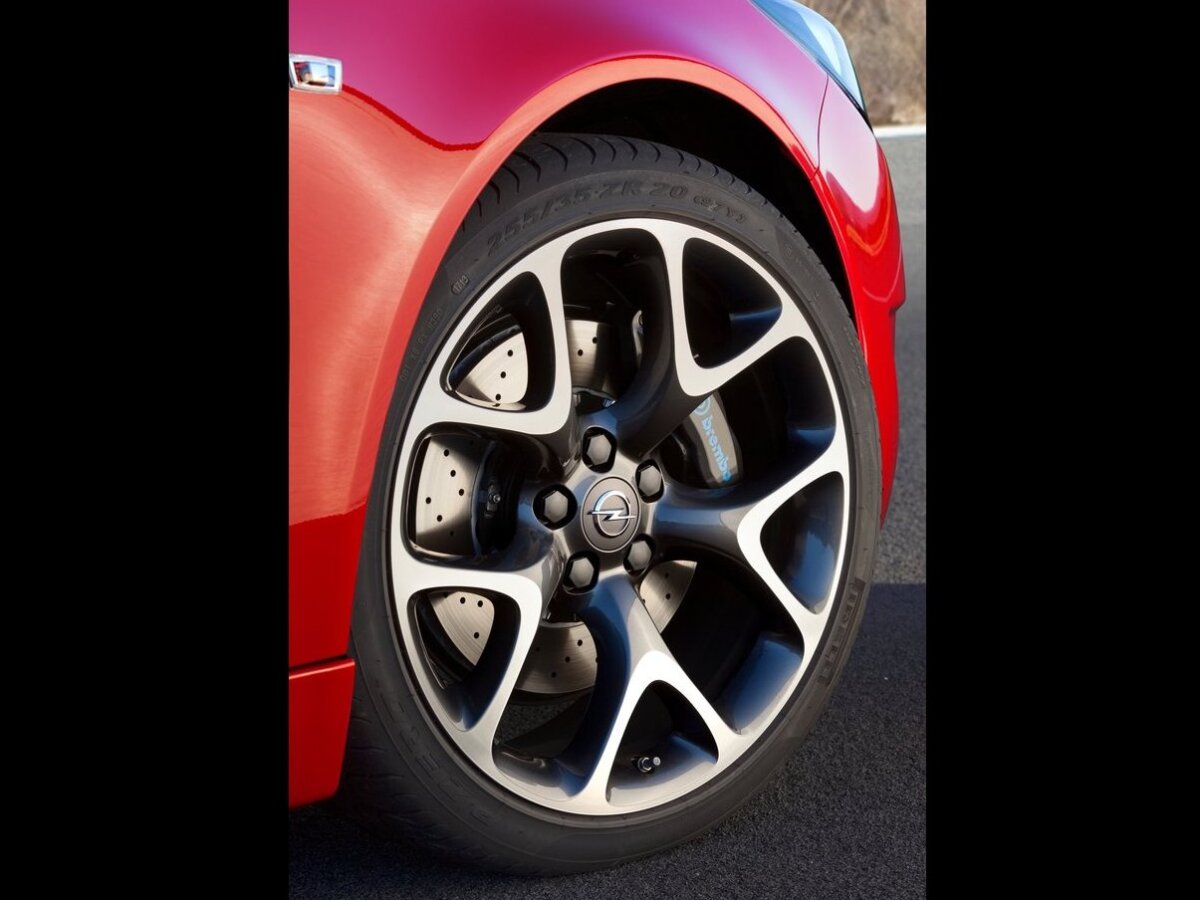 Opel-Insignia OPC Sports Tourer