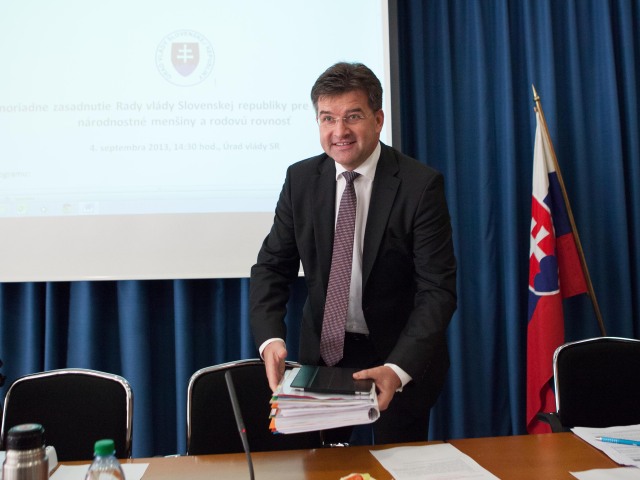 úrad vlády, výbor, lajčák