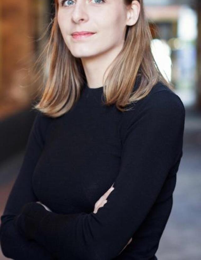 man booker prize eleanor catton