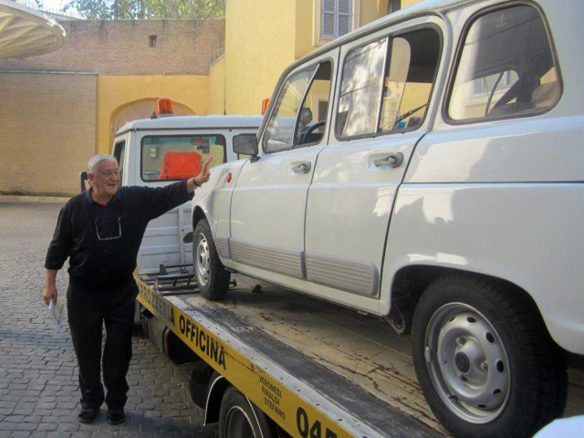 pápež, auto