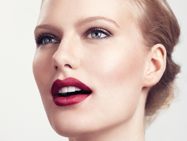 Red Lips - líčenie podľa Borisa Entrupa - Mejkap za 10 minút