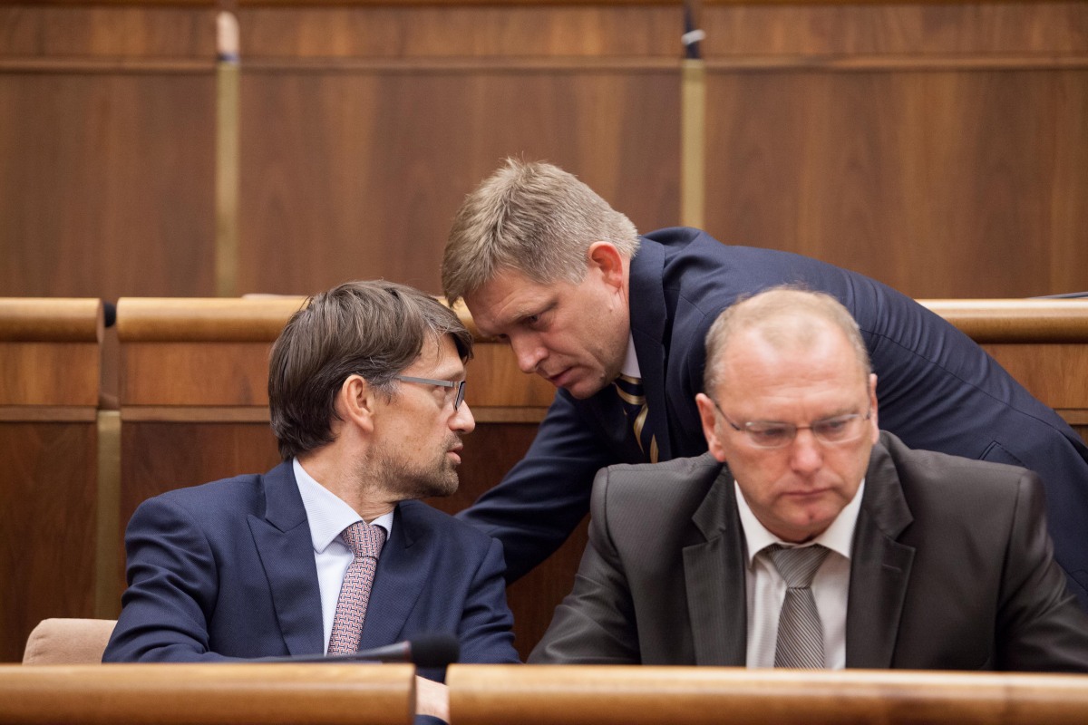 parlament, fico, maďarič