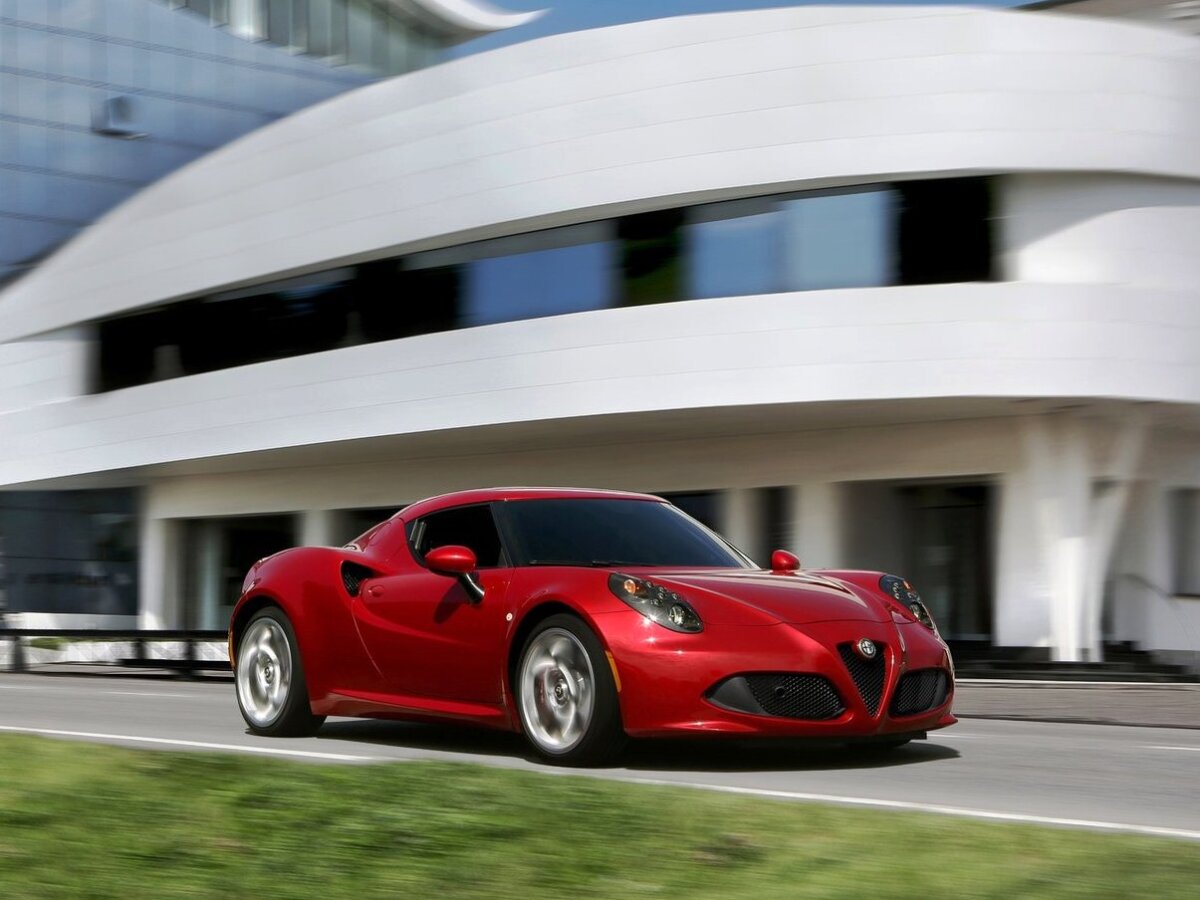 Alfa Romeo-4C 2014