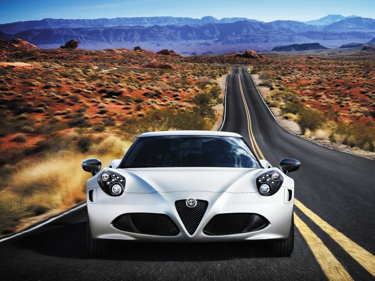 Alfa Romeo-4C 2014