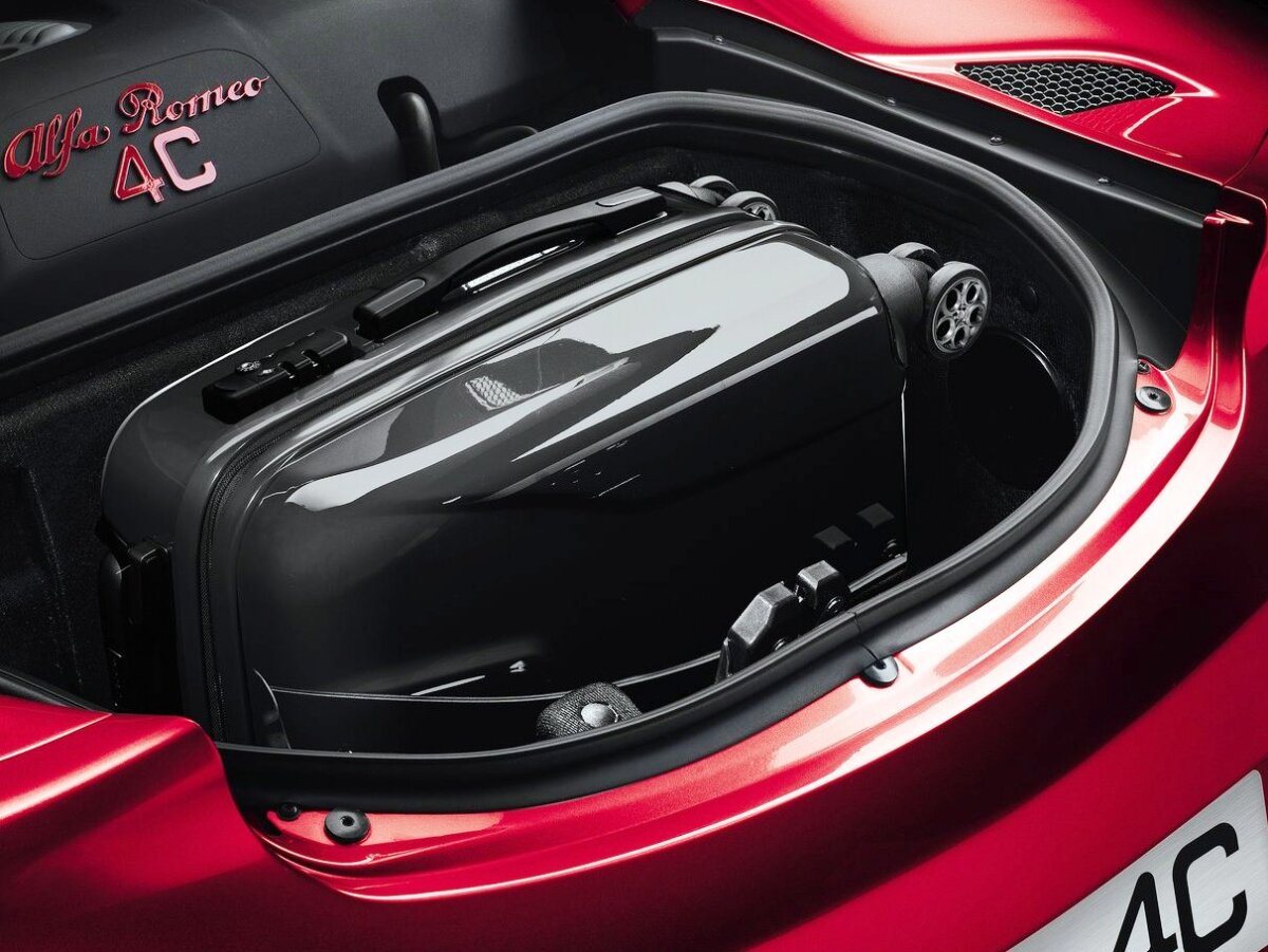 Alfa Romeo-4C 2014