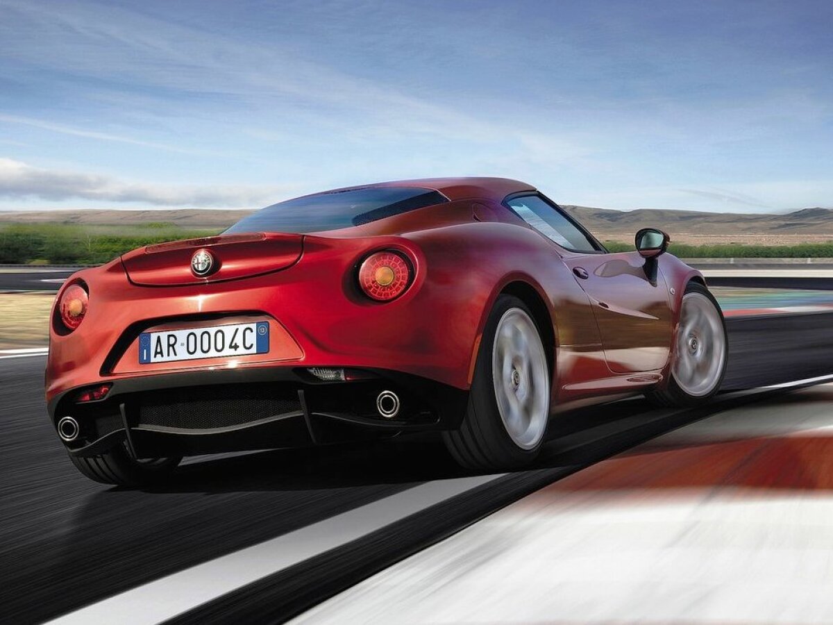 Alfa Romeo-4C 2014