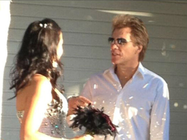 Jon Bon Jovi odviedol fanúšičku k oltáru